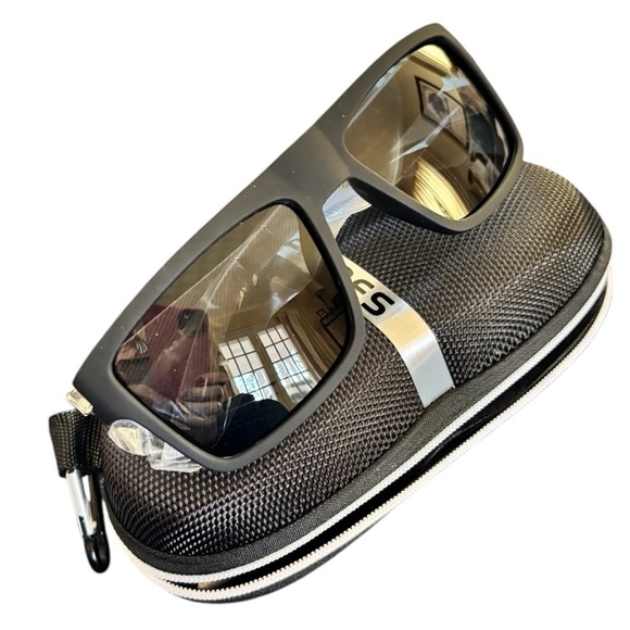 FELRES Mens Sport Polarized Sunglasses Black UV Protected Case Lense Towel Pouch - Picture 2 of 4